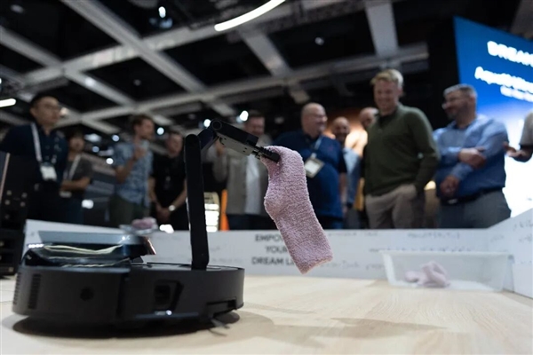 追觅爬楼机 在扫地机市场赢麻了