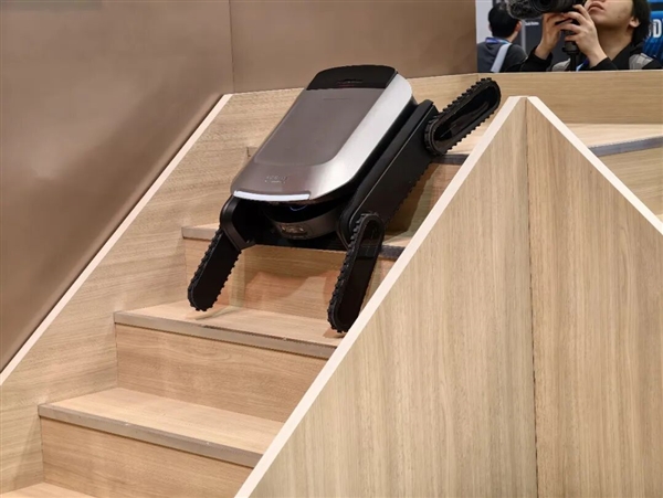 追觅爬楼机 在扫地机市场赢麻了