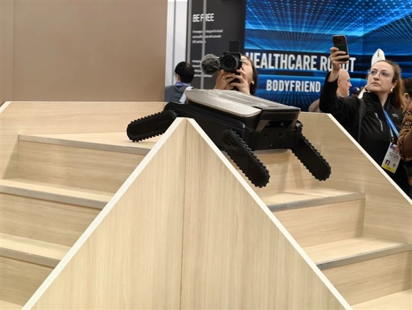 追觅爬楼机 在扫地机市场赢麻了