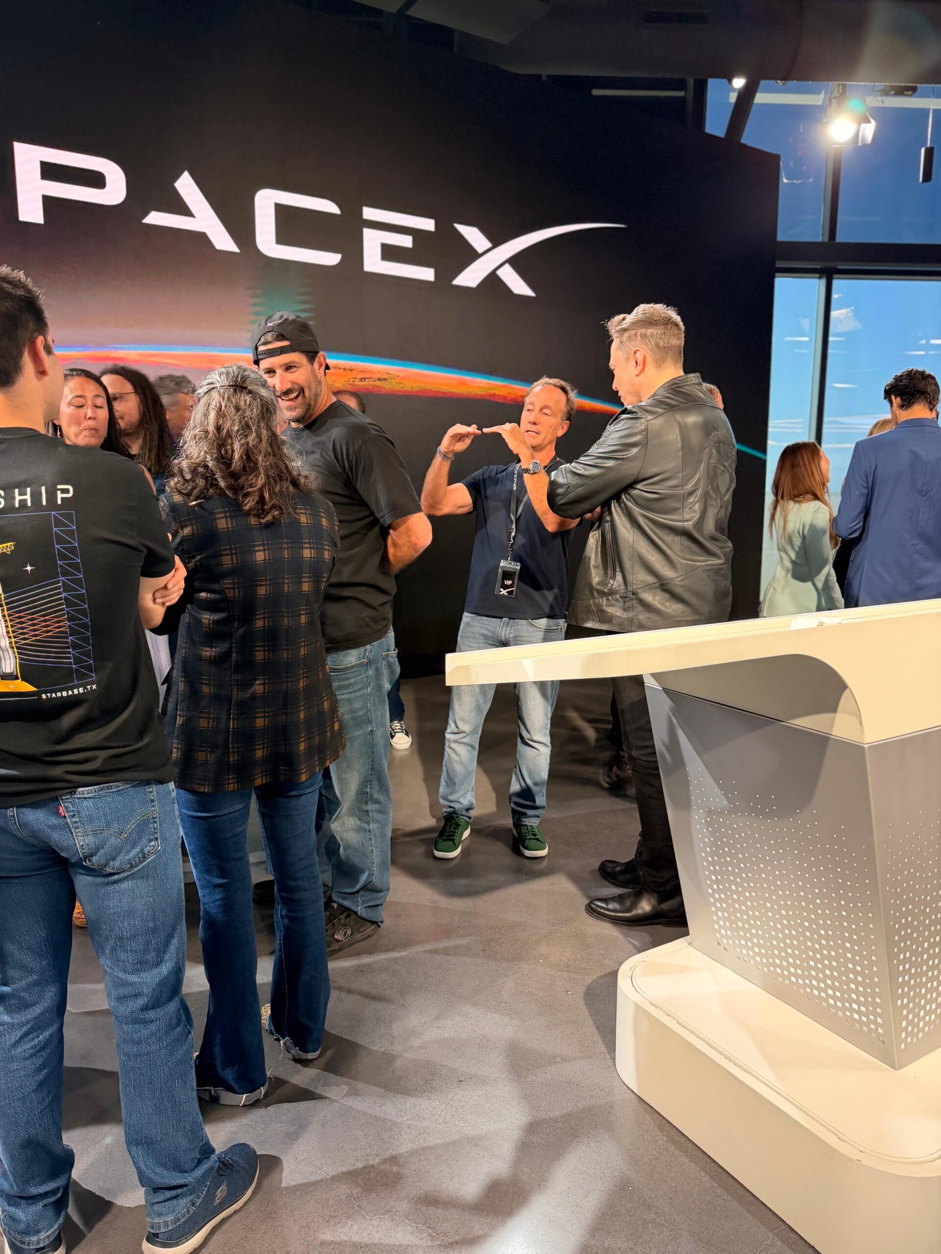 埃隆·马斯克在SpaceX于纳斯达克上市前在得克萨斯州星基地