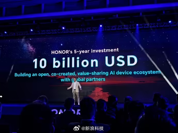 荣耀新任CEO李健发布阿尔法计划：5年投入100亿美元建设AI生态