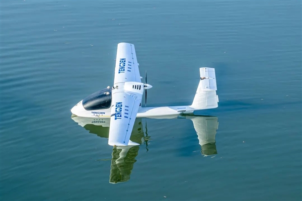 航程2800公里！“混江龙”水陆两栖无人机小河流水面起降成功