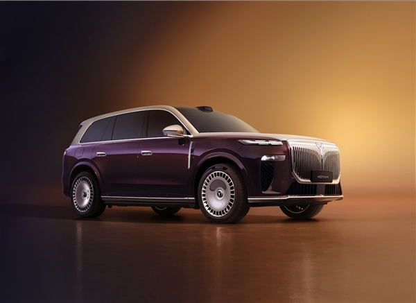 又一“国产劳斯莱斯” 岚图旗舰SUV官宣：配华为四激光雷达智驾