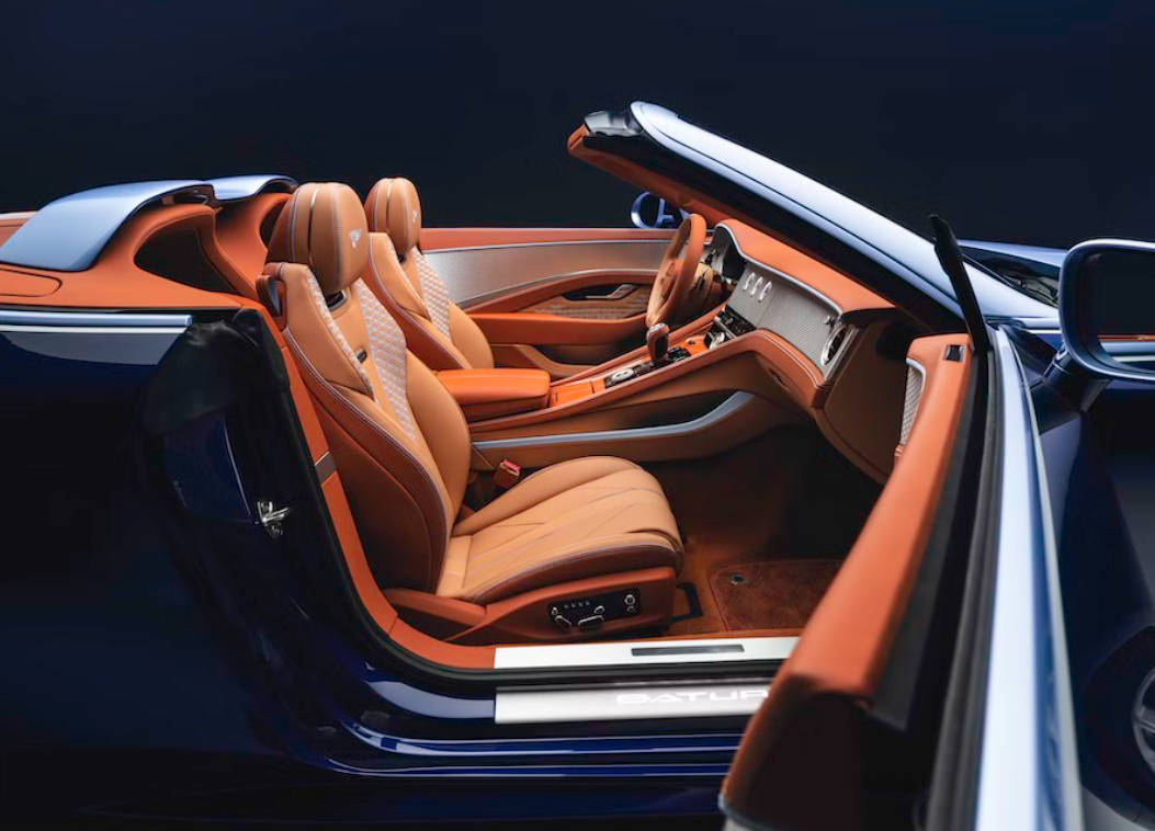 铂金3D打印首秀！宾利Batur敞篷车集成了3D打印铂金