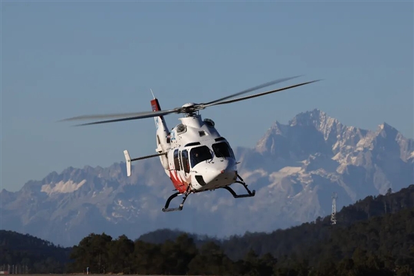 国产直升机AC332完成高寒试飞!零下40℃稳定运行