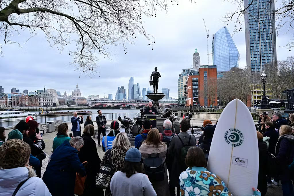 英国第四电视台利用3D打印“污秽之泉”雕像控诉污水危机，且兼具警示与环保