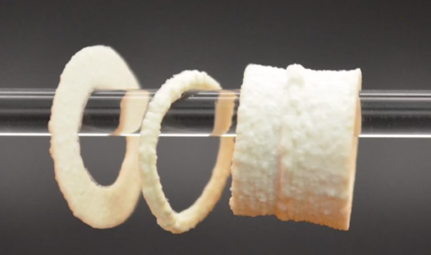 研究人员利用酶驱动矿化技术开发3D打印骨支架，室温下放置七天即可承重