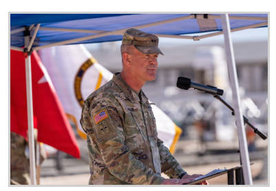 第一装甲师（1st Armored Division）指挥官Curtis Taylor少将