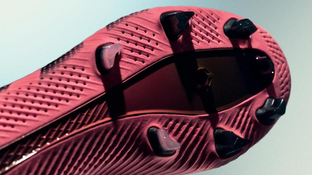 阿迪达斯Project RAP 3D打印足球鞋