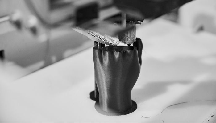 VertexGroup 最初使用 FDM 技术进行 3D 打印人体模型和道具