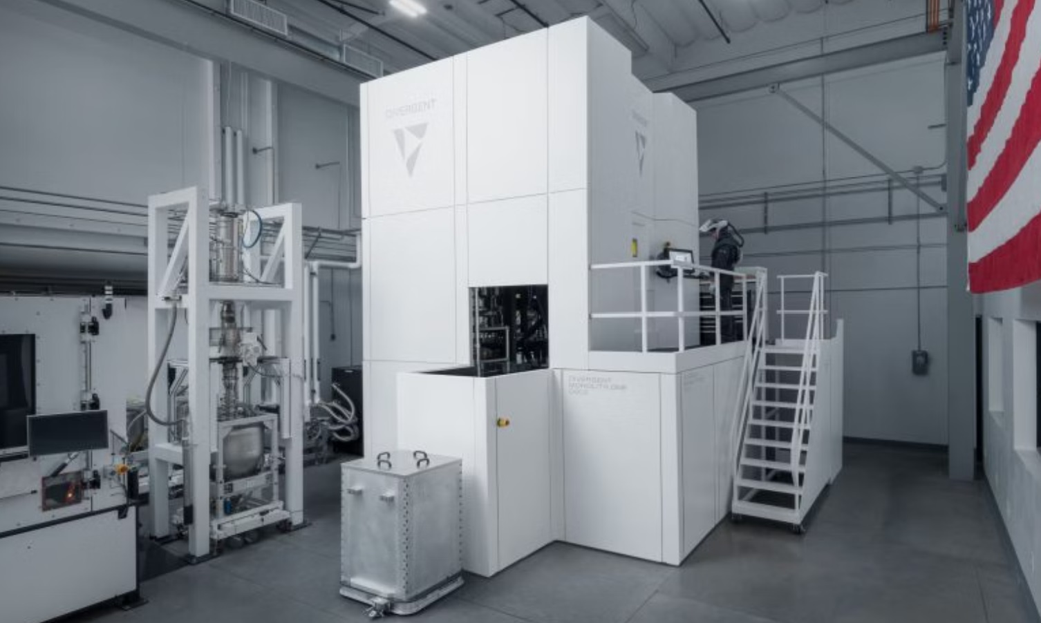 Divergent公司推出12激光、近米级金属3D打印机，并开设第二家美国工厂