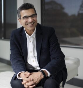 Anand Deva教授